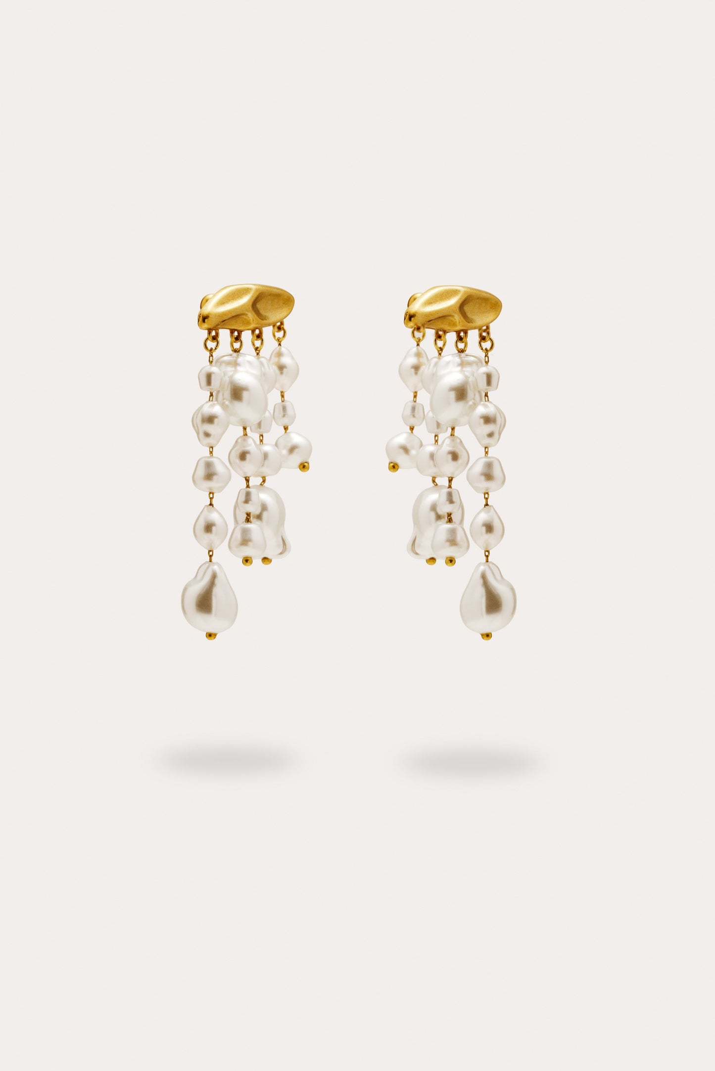 SHIVA EARRING - PEARL