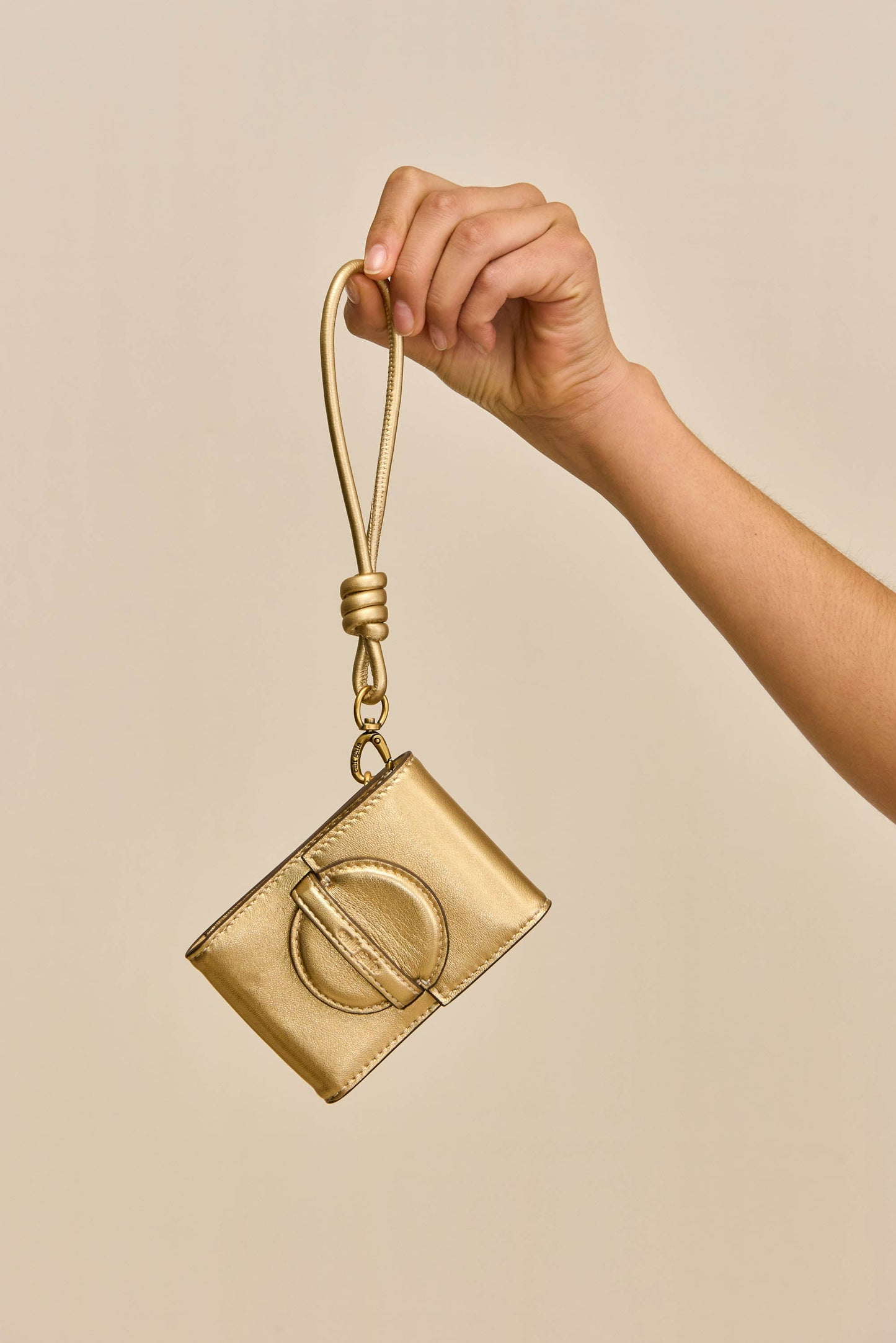 LEO PLAYING CARDS & CASE - BRASS