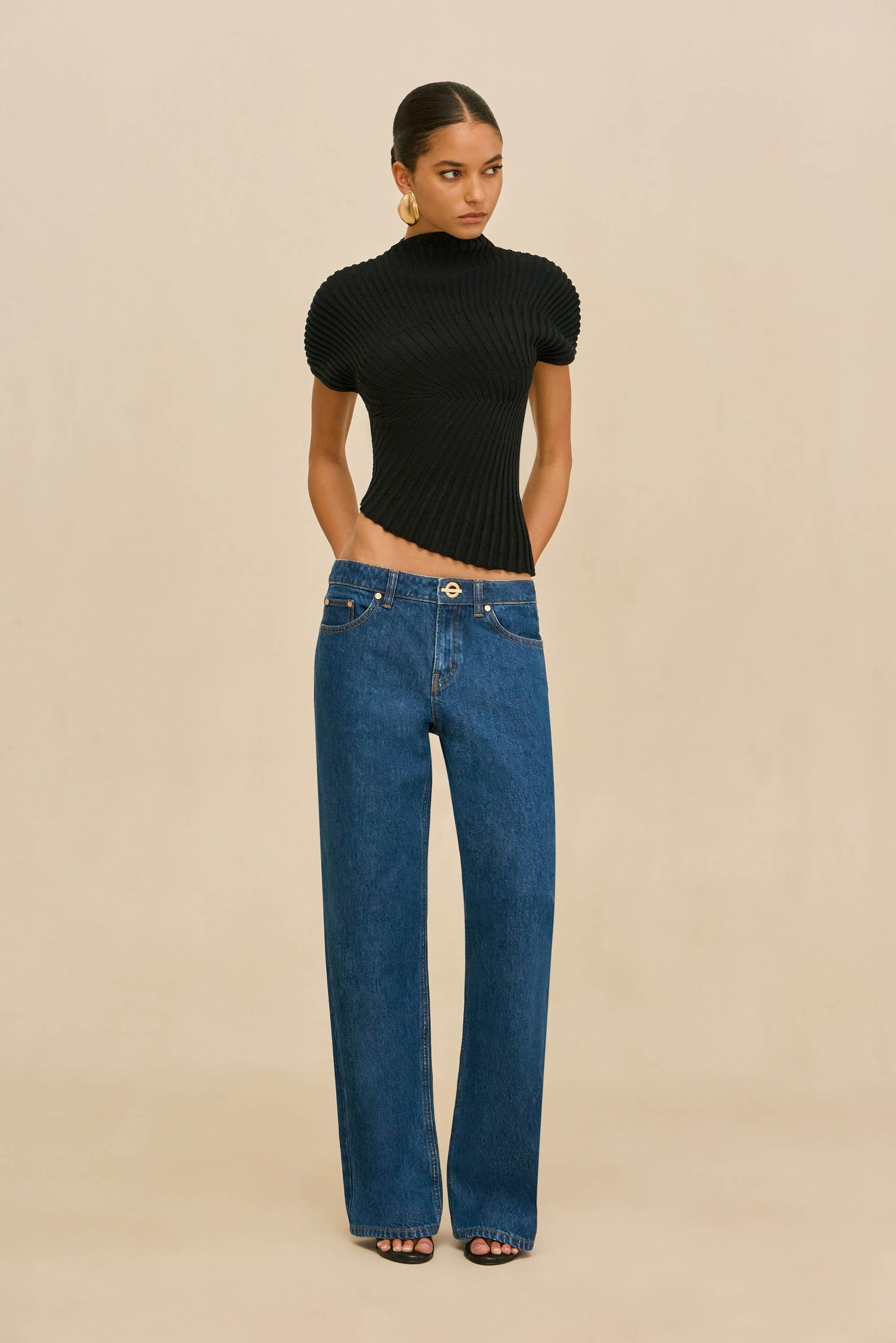 ANNEMIE KNIT TOP - BLACK