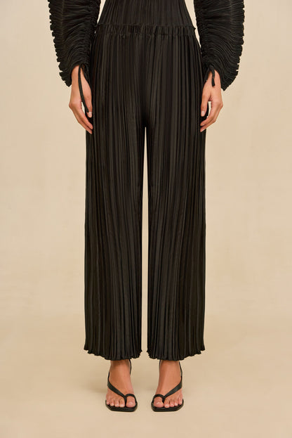 STACIE PANT - BLACK PLISSE