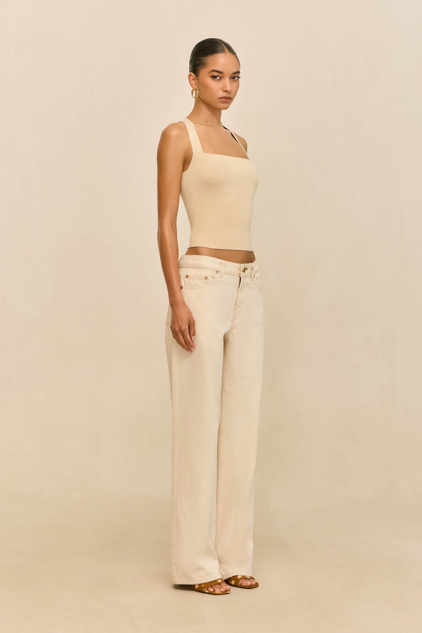 ROSELLA JEAN - TRAVERTINE