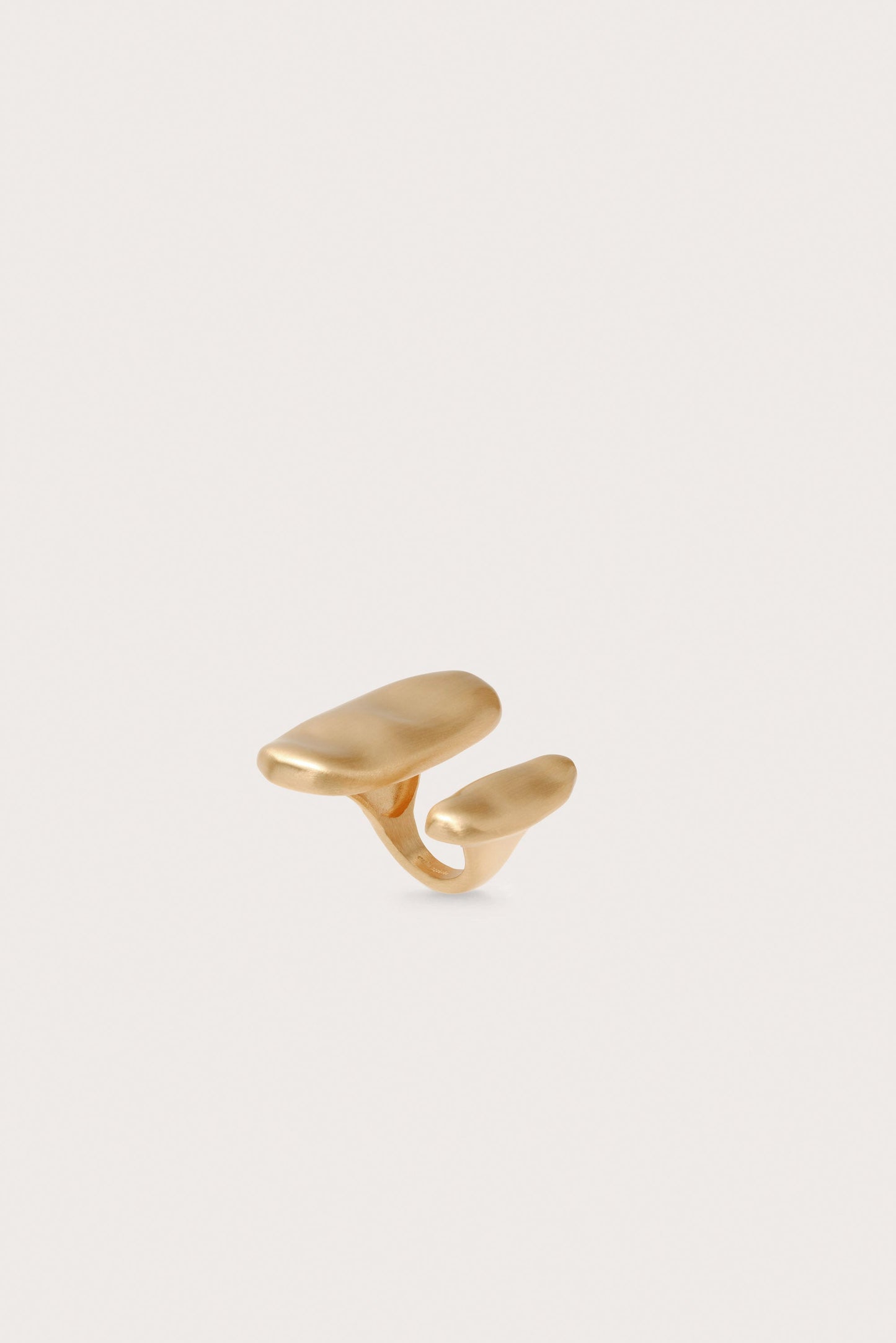 AMI RING - BRUSHED BRASS