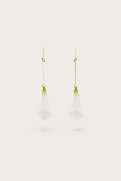 CALLA EARRING - WHITE