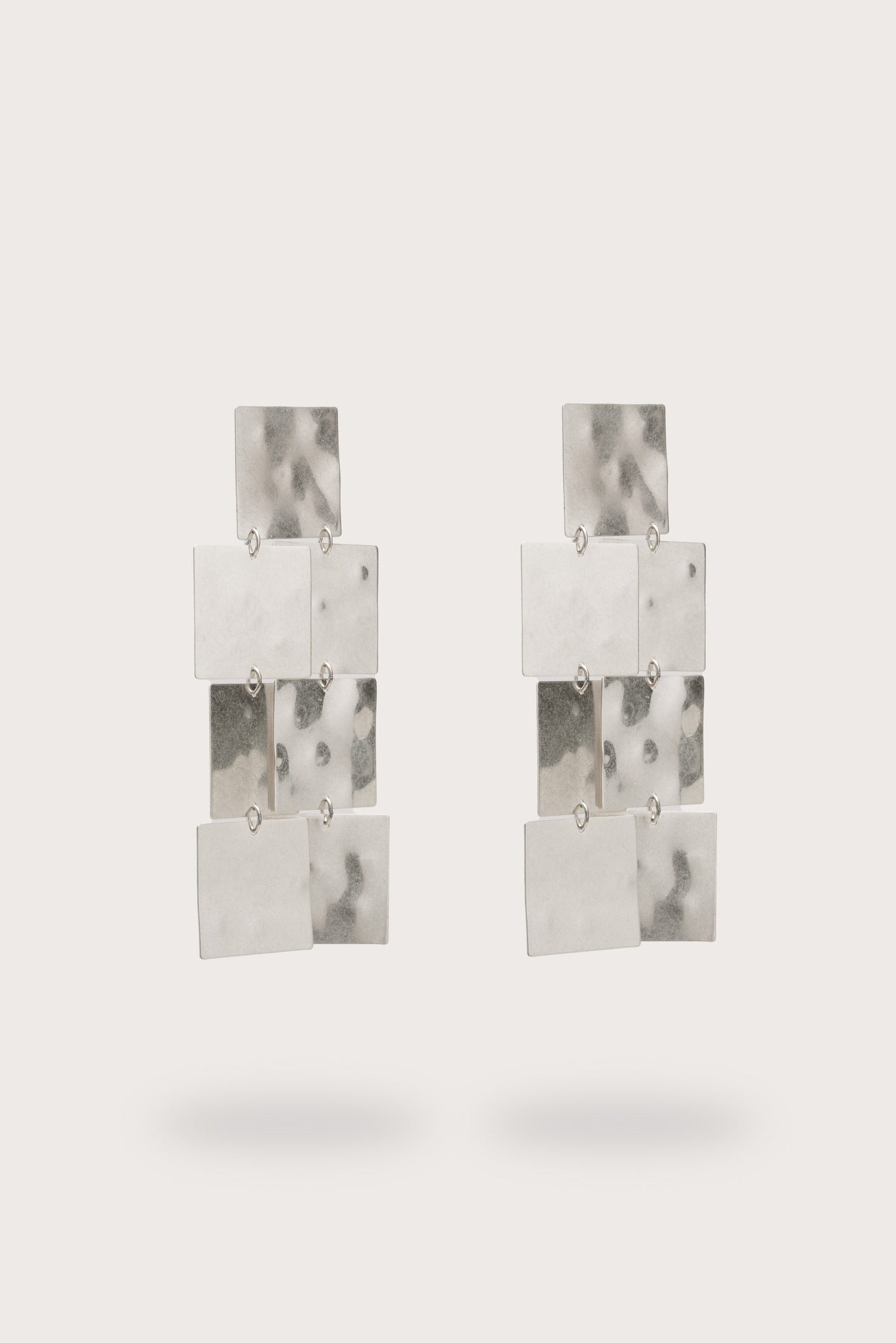 EVELIS EARRING - ANTIQUE SILVER