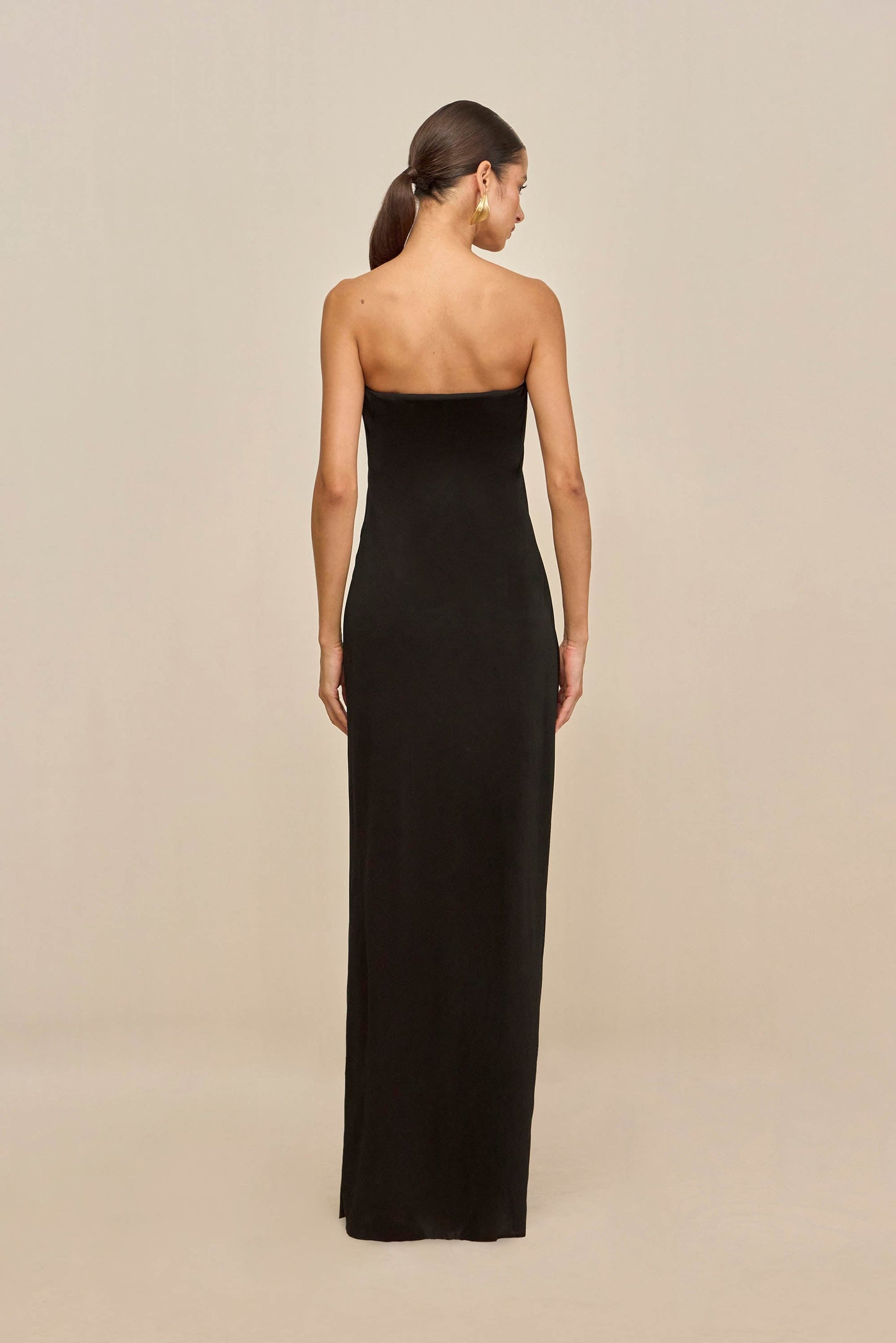 ABRIL GOWN - BLACK