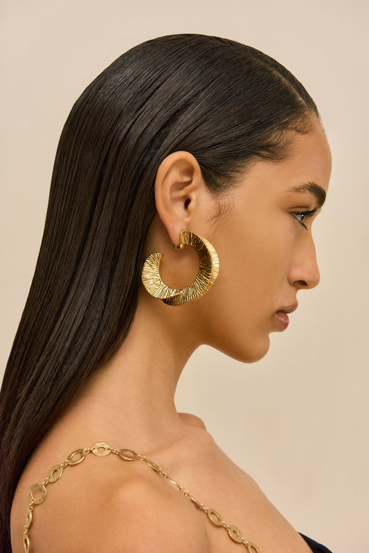 REN LARGE HOOP EARRING - BRUSHED BRASS