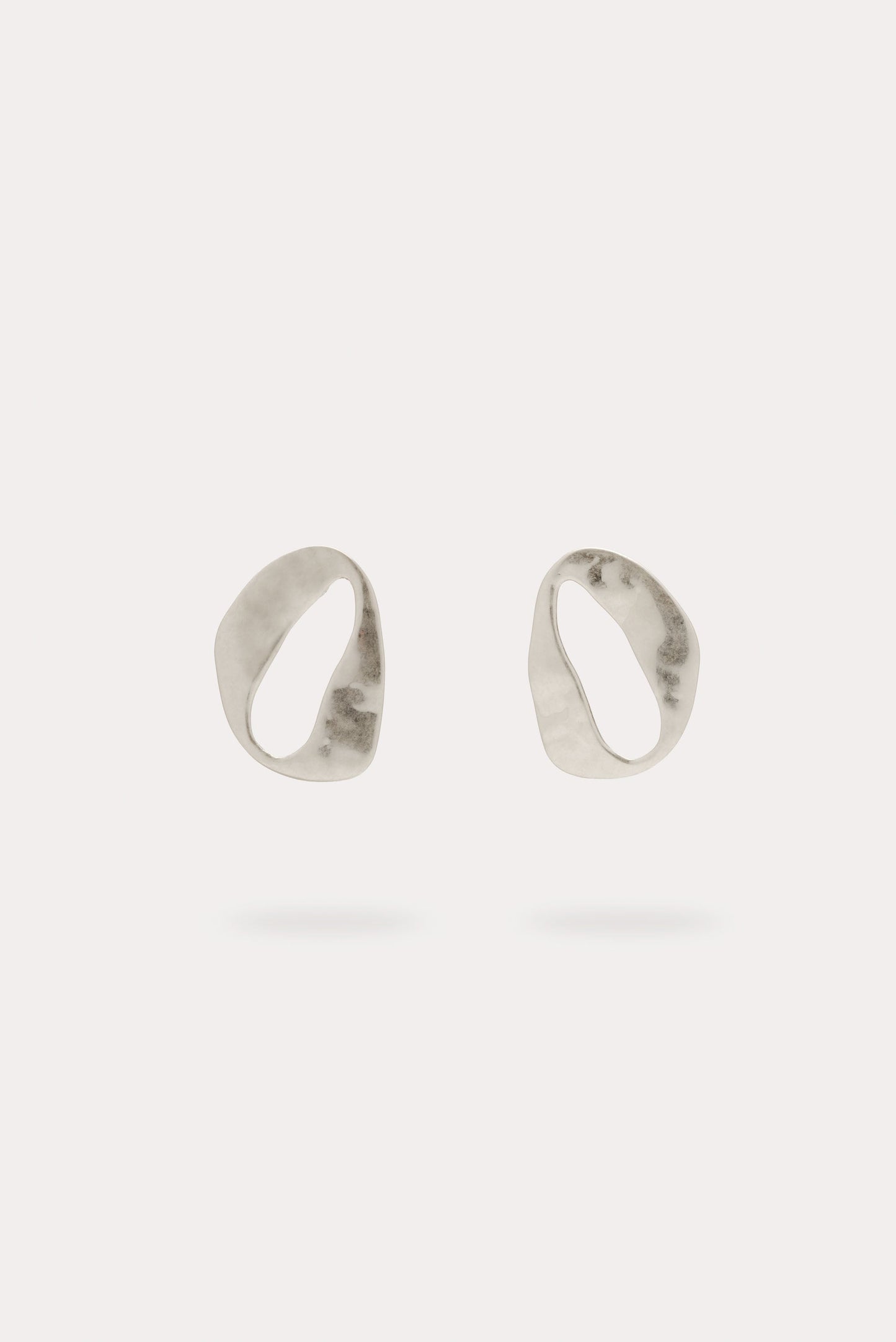 RUE MINI EARRING - ANTIQUE SILVER