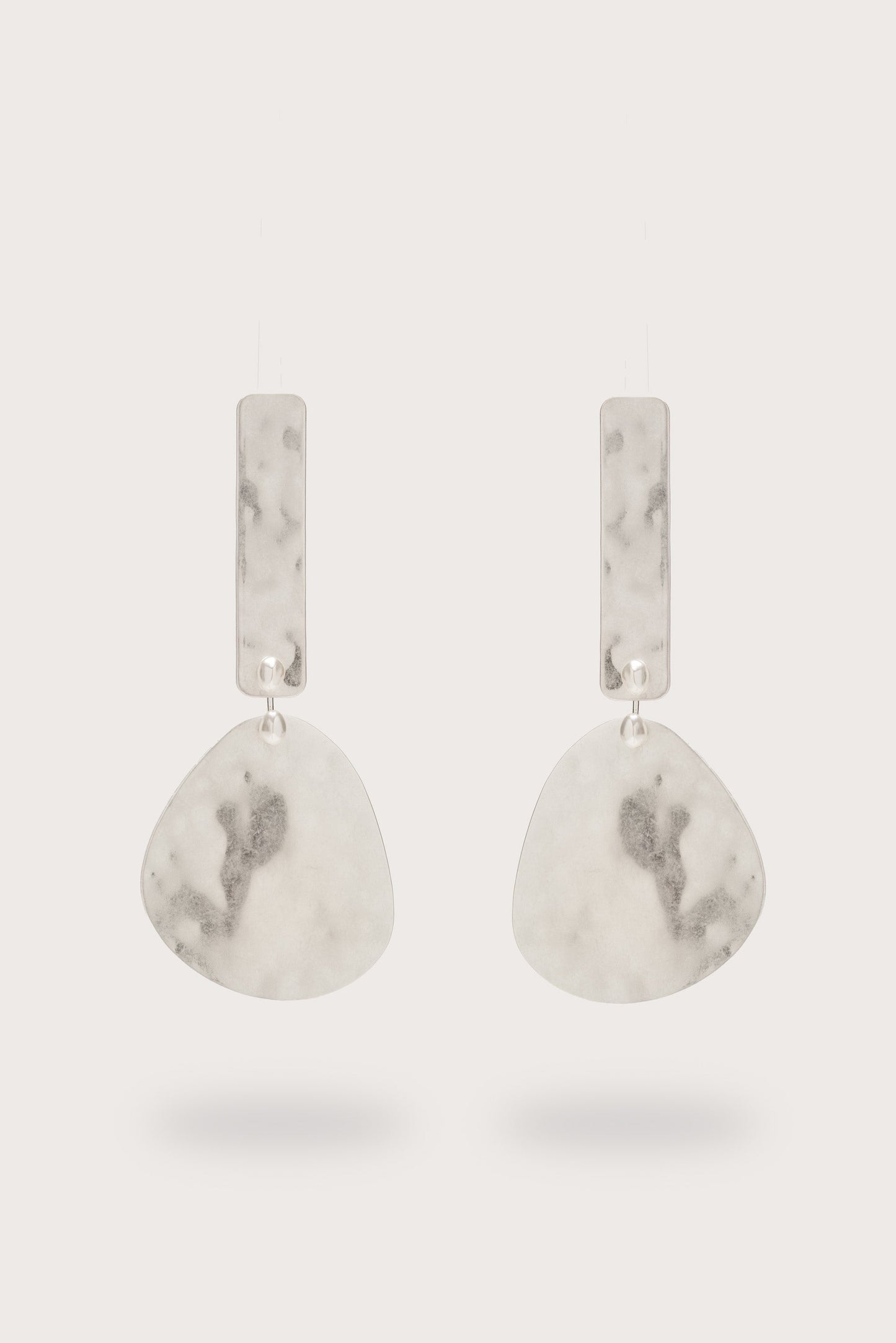 SOLANA EARRING - ANTIQUE SILVER